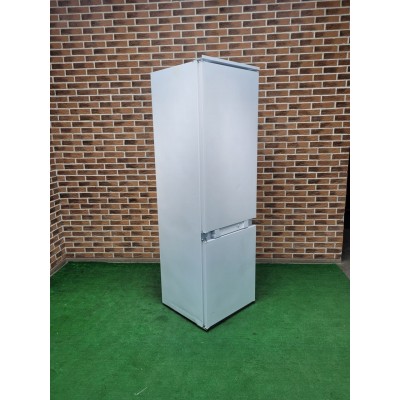 Hotpoint-Ariston BCB31AAEC