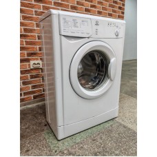 Indesit WIUN 100